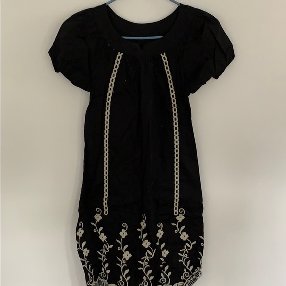 Brand new dress - Picture 2 of 4